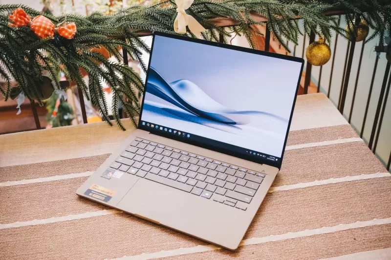Laptop Snapdragon chạy Windows